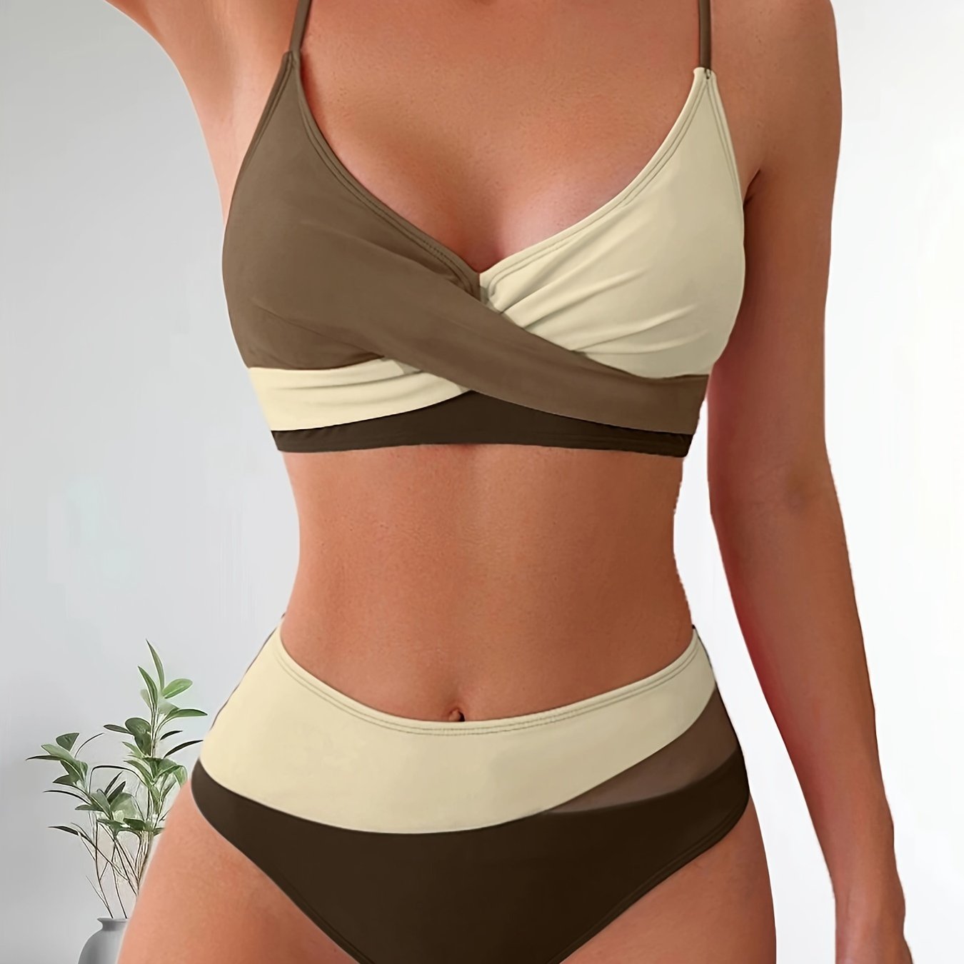 Set with Comfortable Patchwork Bikini Design for Ladies with Stretch Fit