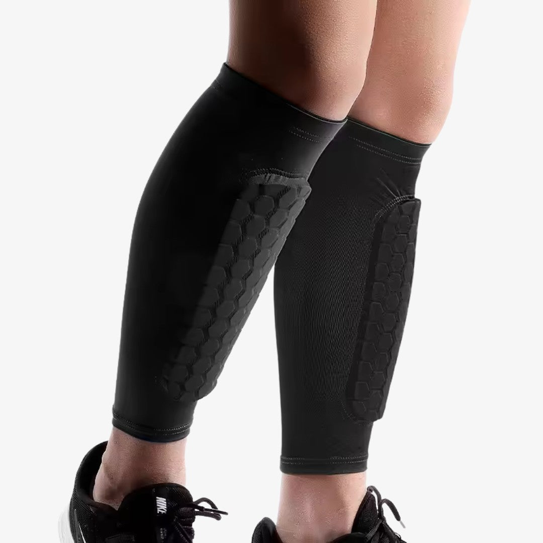 Integrated Shin Guards for Comfort and Stable Protection