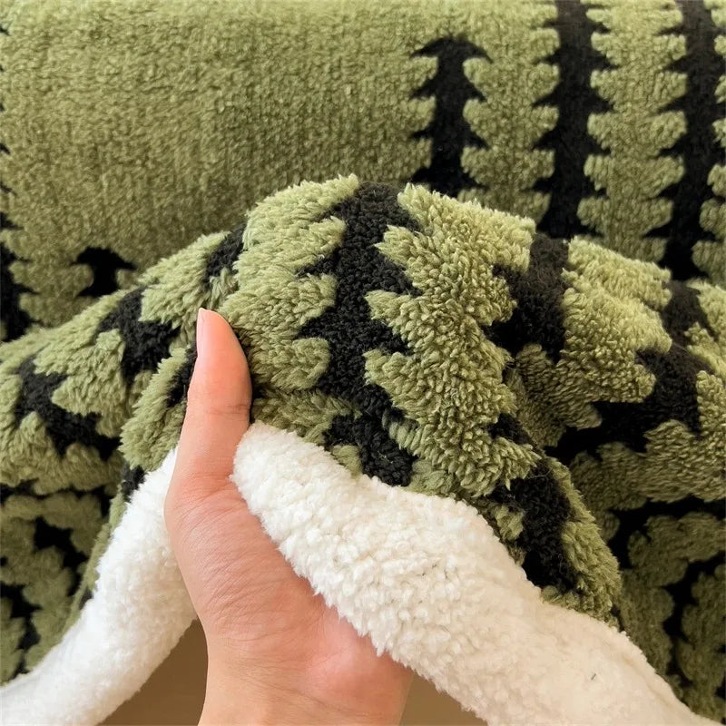 Reversible Throw with Geometric Pattern and Sherpa Fleece for Soft, Warm and Decorative