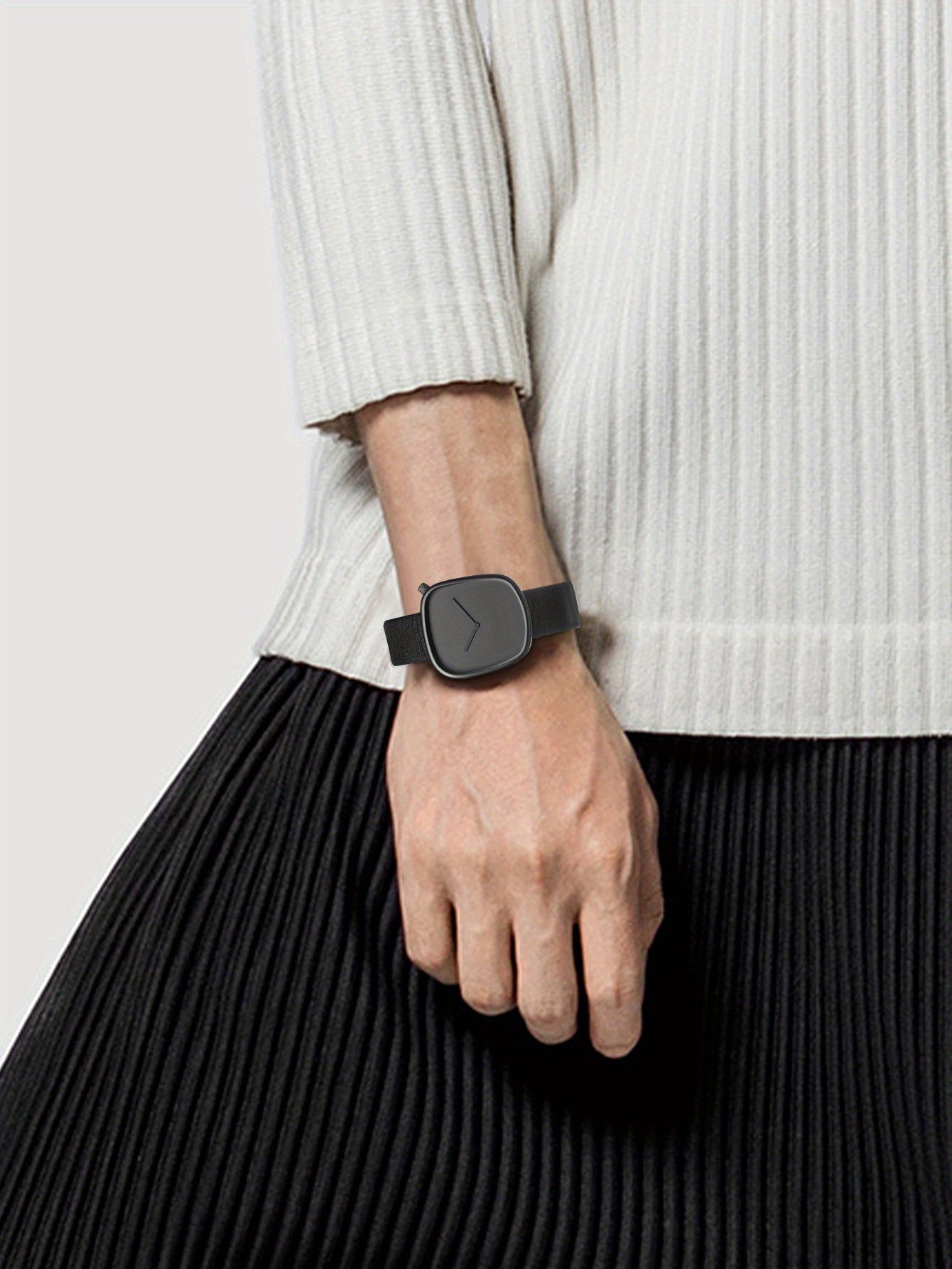 Minimalist Watch for Men with Timeless Style and Elegance