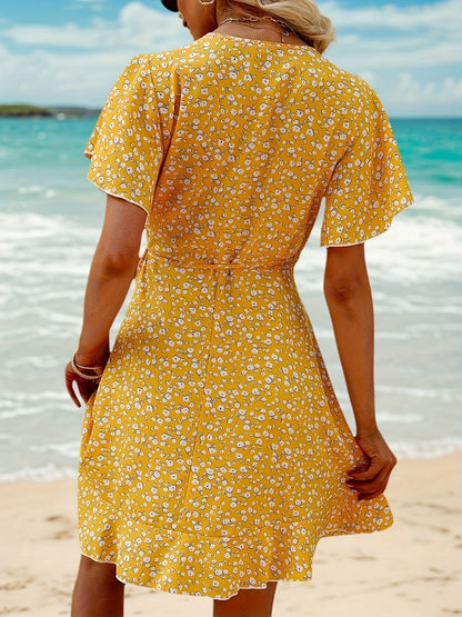 Lightweight Ladies' Summer Dress with Floral Print and Elegant Wrap Design