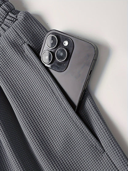 Set in Waffle Fabric for Comfortable and Breathable
