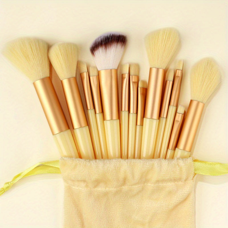Brush with Fluffé Makeup Set for a Perfect Gift for Mother's Day