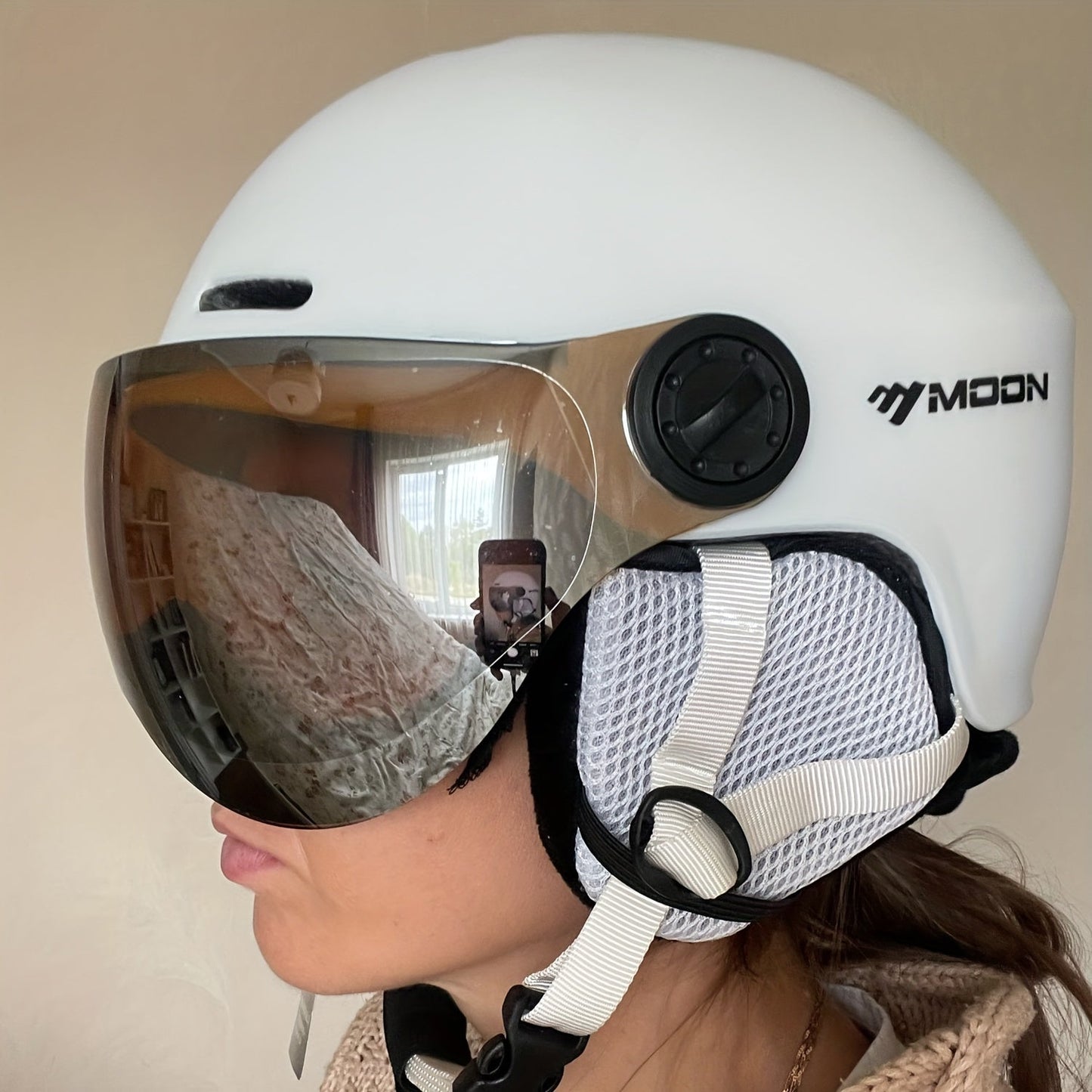 High-Quality Ski Helmet with Removable Parts for Safe and Comfortable for Outdoor Activities