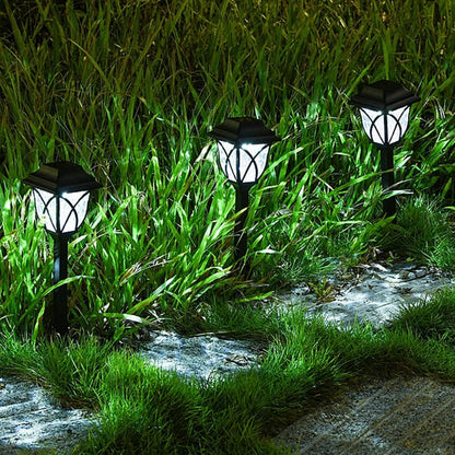 Solar Garden Lamps with Lantern Design for Atmospheric and Energy-Efficient Outdoor Lighting