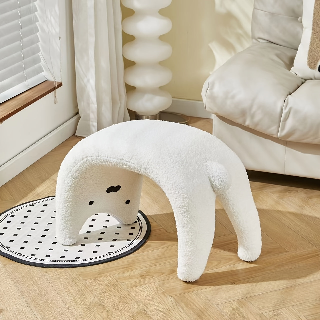 Cat-Shaped Plush Pouf with Cozy and Functional Design