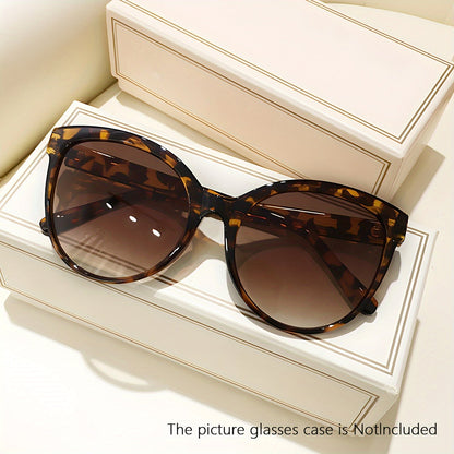 Luxe Cat-Eye Sunglasses for Women for Oversized and Stylish for Sunny Days