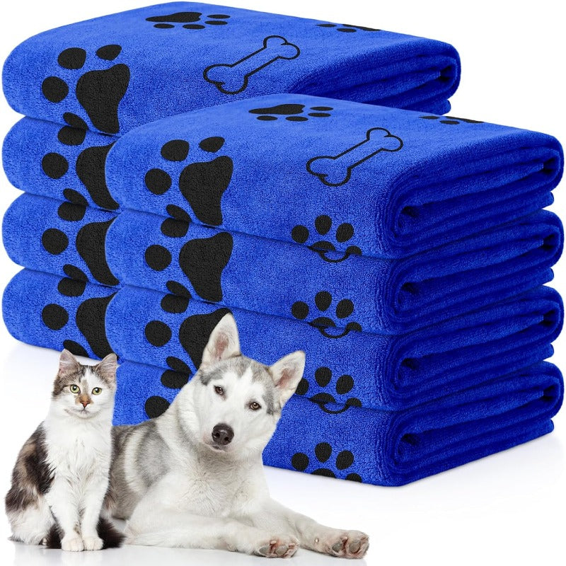 Dog with Microfibre Towel for Quick-Drying and Highly Absorbent