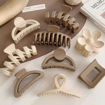 Matte Hair Clip with Vintage Appeal for Stylish and Timeless