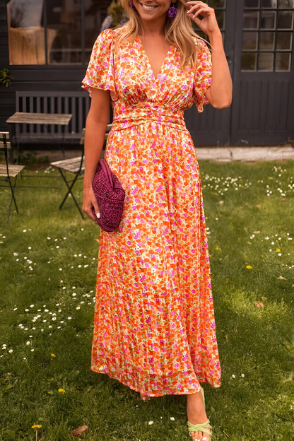 Maxi Dress with V Neck and Floral Print for an Elegant Summer Look