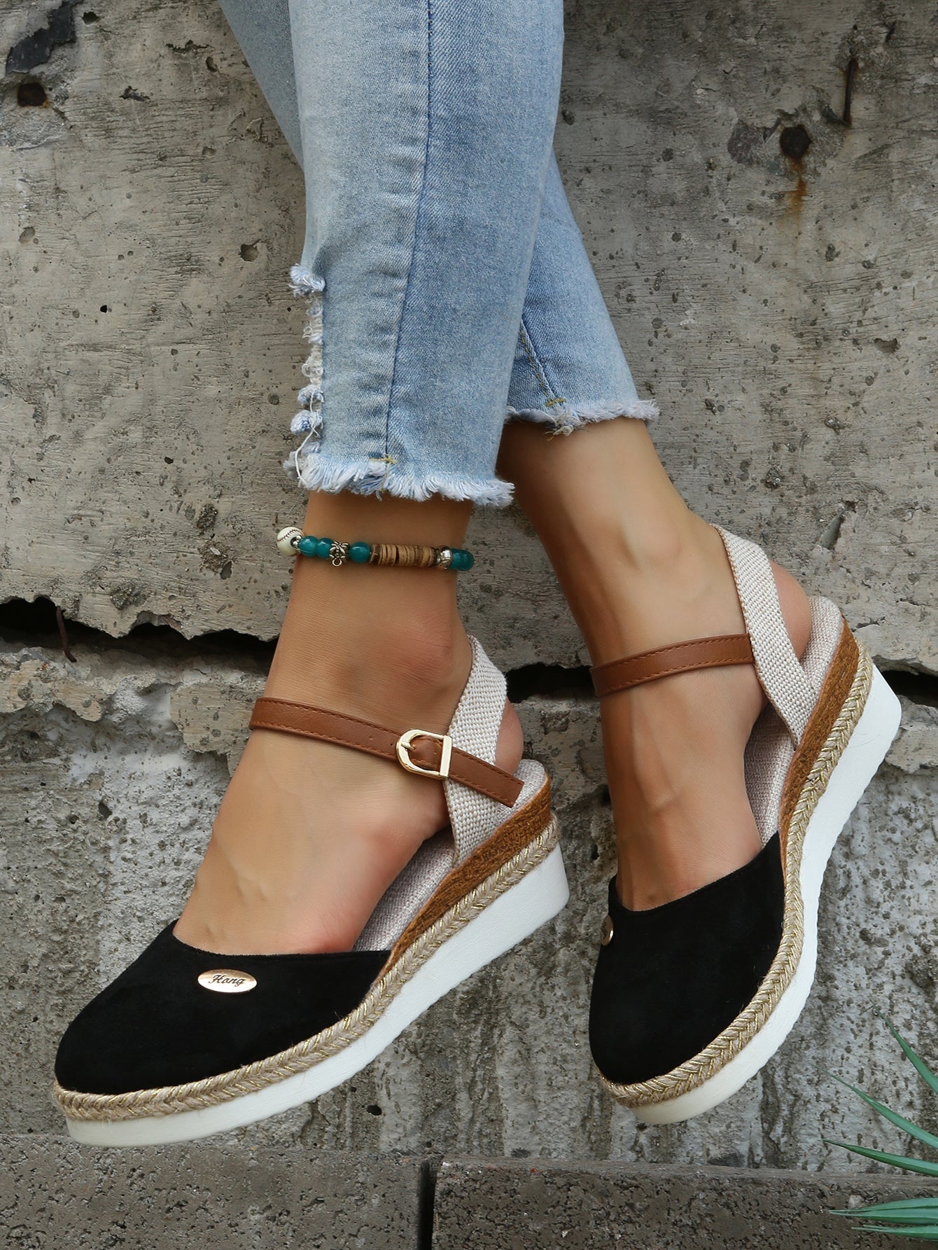 closed toe platform