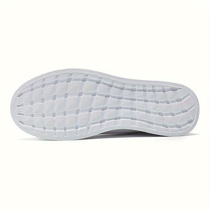 Sneakers with Lace-Up Design for Men with Striped Design and Excellent Grip