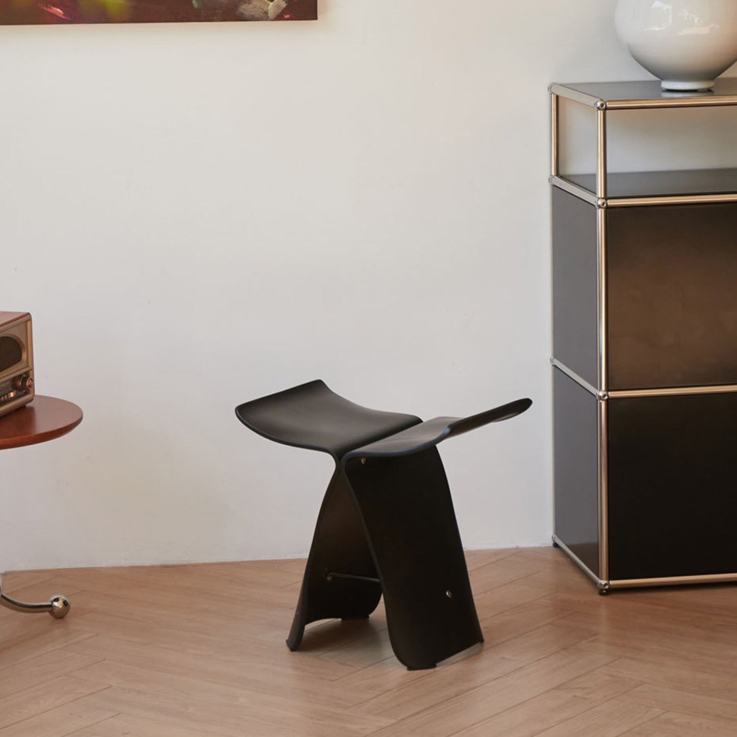 Stool with Elegant Butterfly Design with Timeless Design for Living Room and Entrance