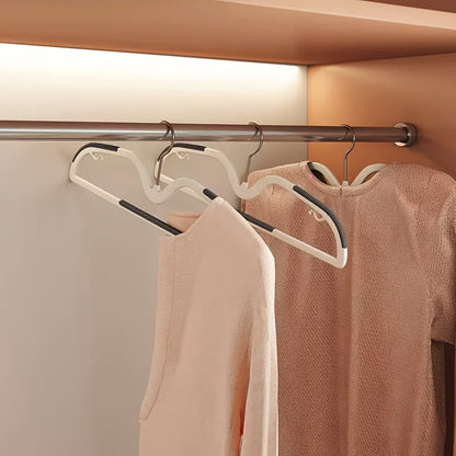 Space-Saving Short Neck Hanger for Non-Slip and Rotating