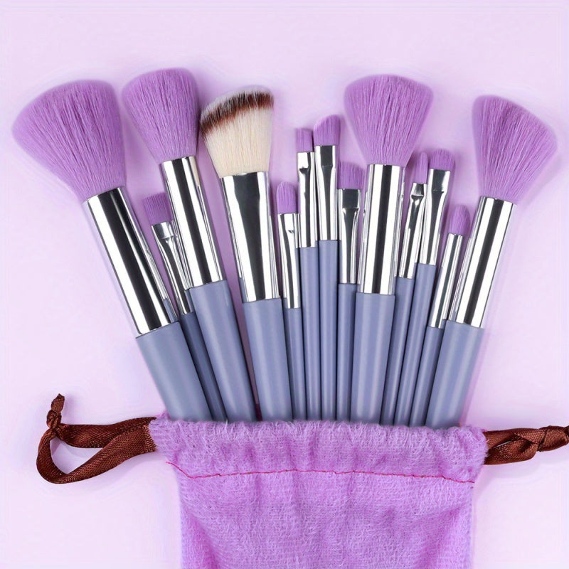 Brush with Fluffé Makeup Set for a Perfect Gift for Mother's Day