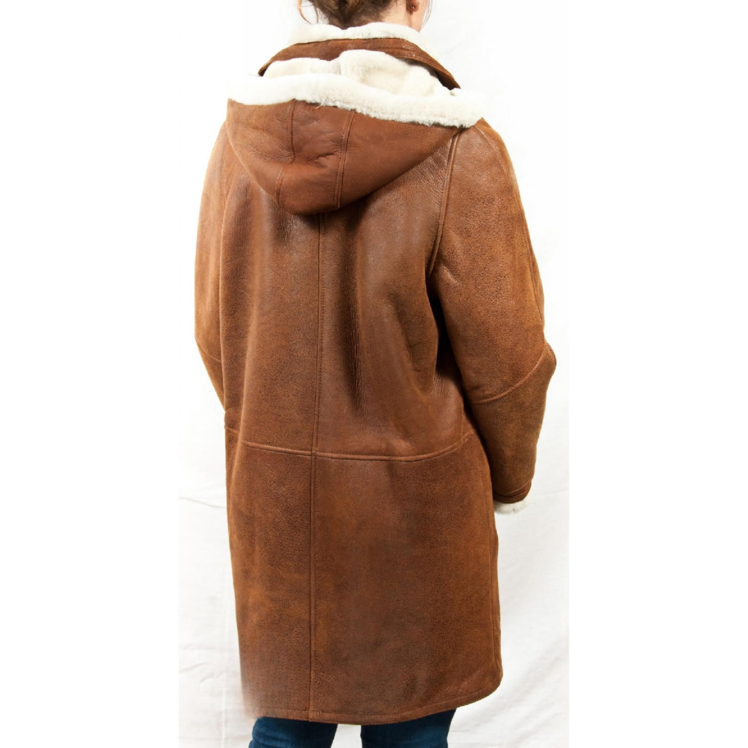 Cozy Shearling Women's Jacket with Hood for Warm and Relaxed
