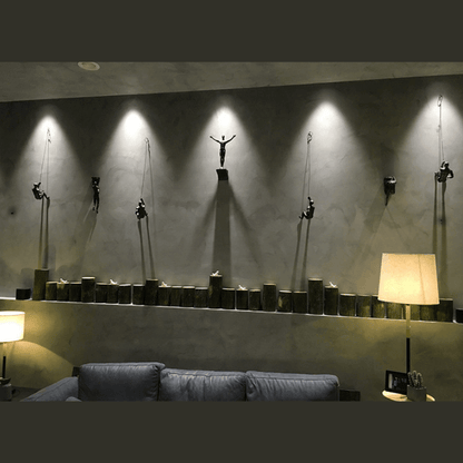 Set with Decorative Climbing Figures Wall Sculpture Design for Modern Wall Decoration