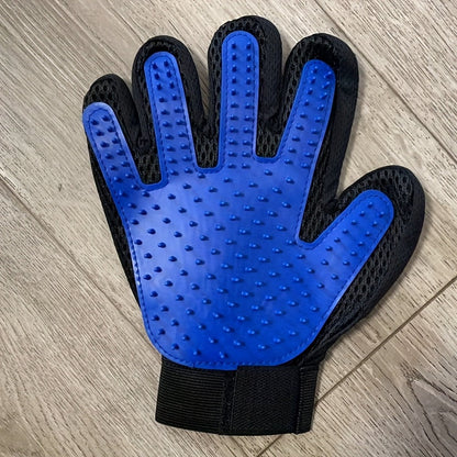 Glove with Grooming Design for Dogs and Cats for Silicone De-Shedding and Massaging