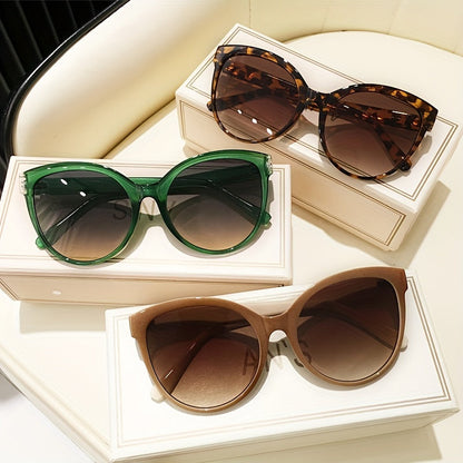 Luxe Cat-Eye Sunglasses for Women for Oversized and Stylish for Sunny Days