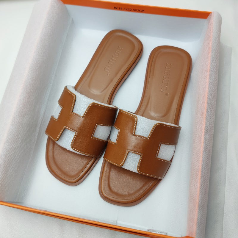 Sandals with Ladies' H-Profile in Vegan Leather for Comfortable and Elegant