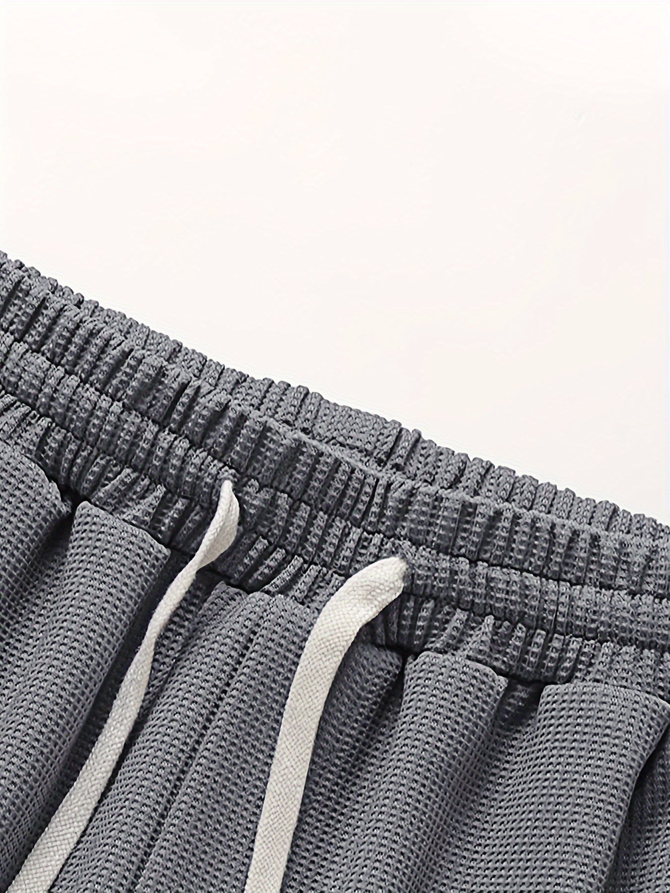 Set in Waffle Fabric for Comfortable and Breathable