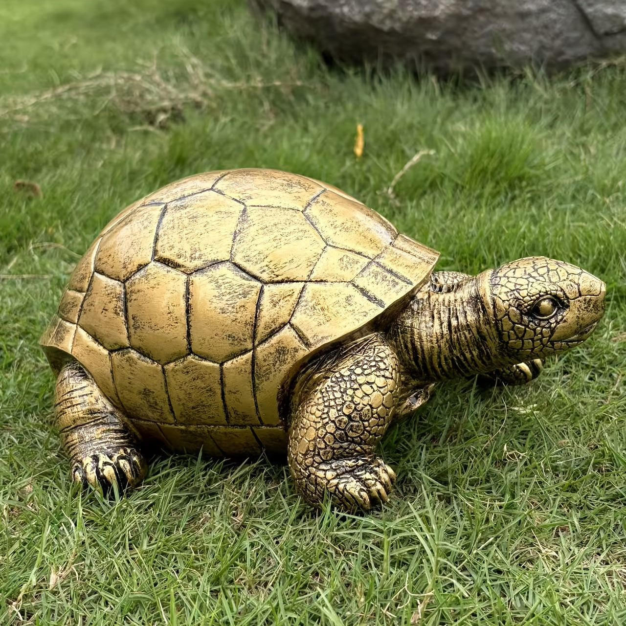Decorative Turtle Garden Statue Made of Resin for Garden, Terrace or Outdoor Space