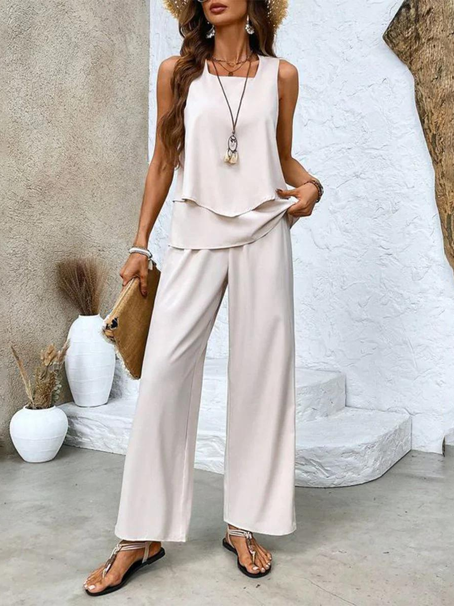 Set with Ladies Two-Piece Leaf Print and Wide Trousers for Summer Style