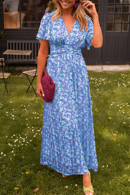 Maxi Dress with V Neck and Floral Print for an Elegant Summer Look
