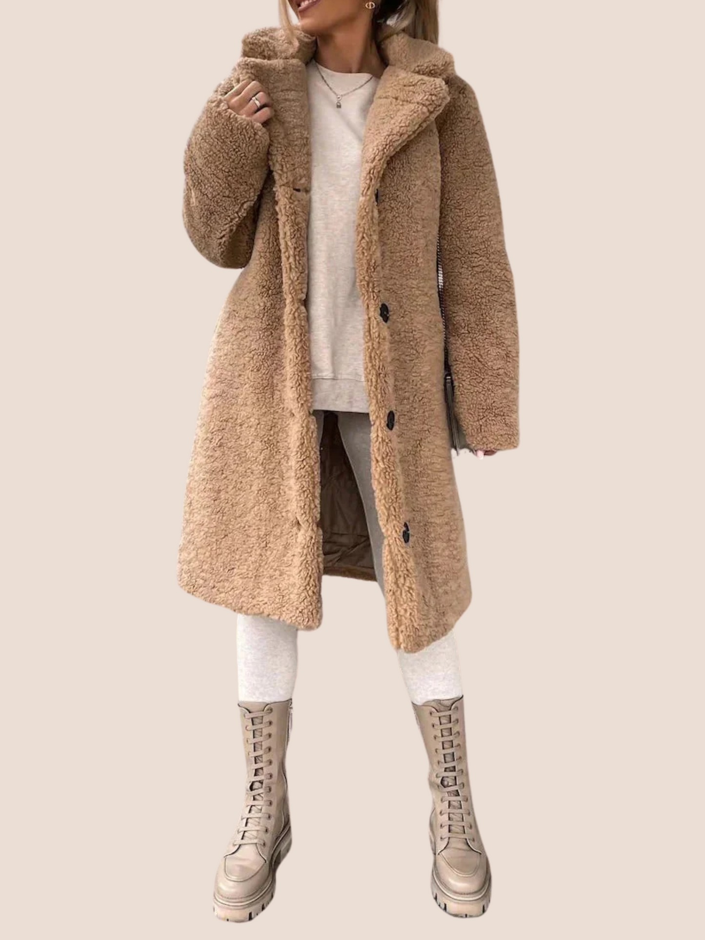 Ladies Oversized Winter Coat for Soft Teddy Texture and Timeless Elegance