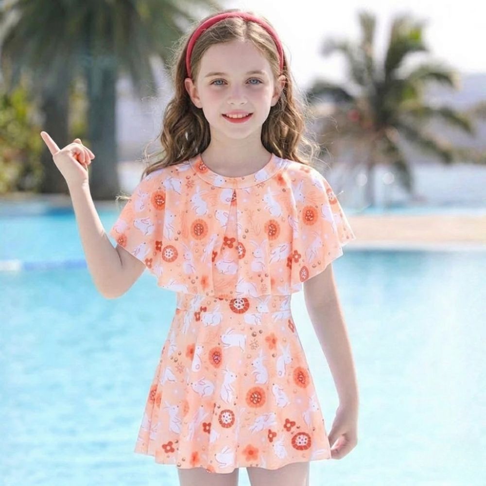 Set with Girls' Swim Design for Beach and Pool with Skirt and Comfortable Fit