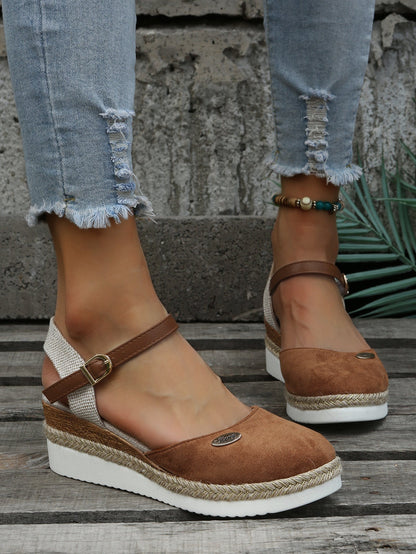 closed toe platform