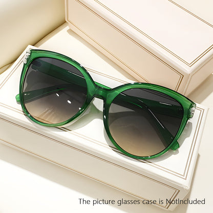 Luxe Cat-Eye Sunglasses for Women for Oversized and Stylish for Sunny Days