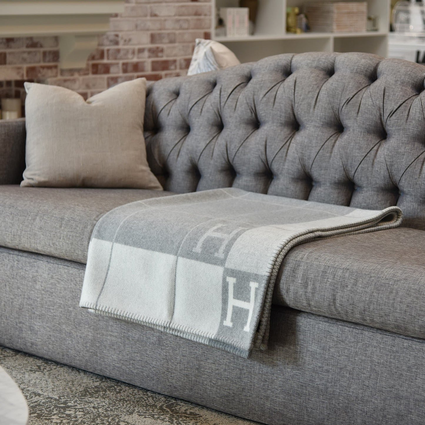 Blanket Luxe Wool-Cashmere for Elegant Warmth and Comfort