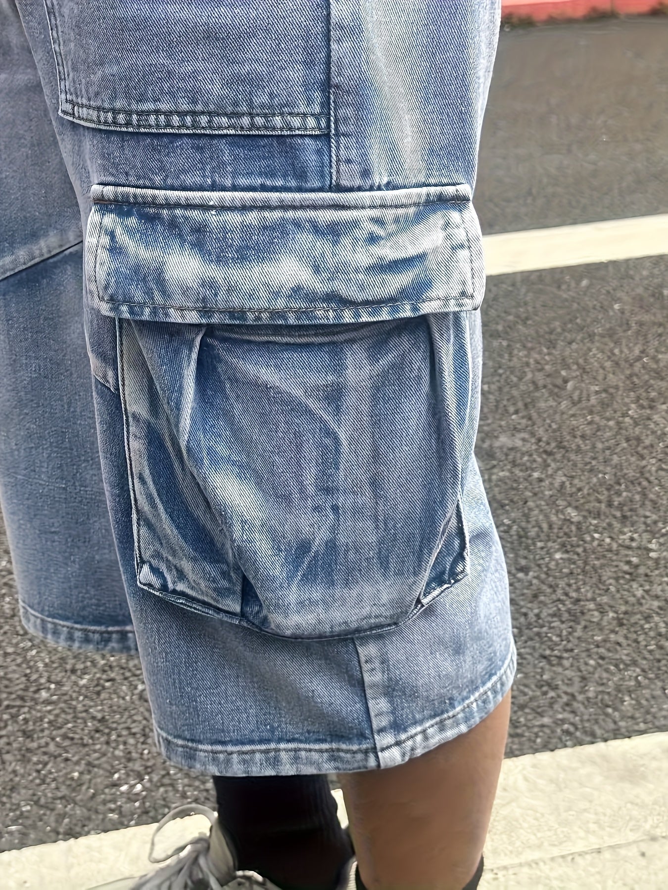 Casual Men's Denim Cargo Shorts for Robust and Practical for Daily Use