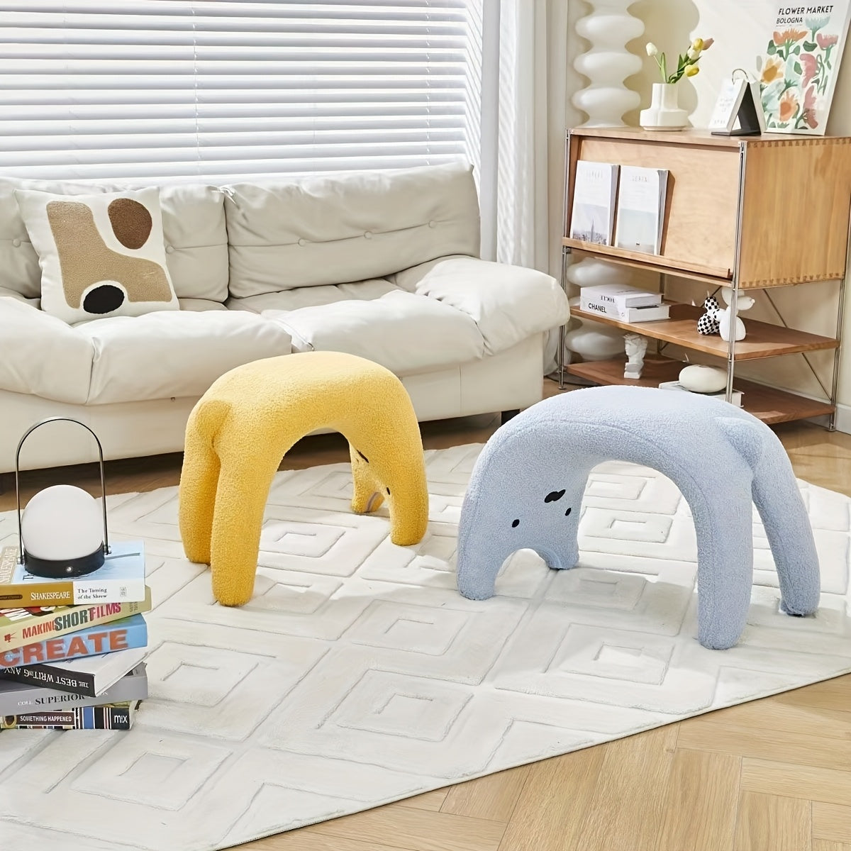 Cat-Shaped Plush Pouf with Cozy and Functional Design