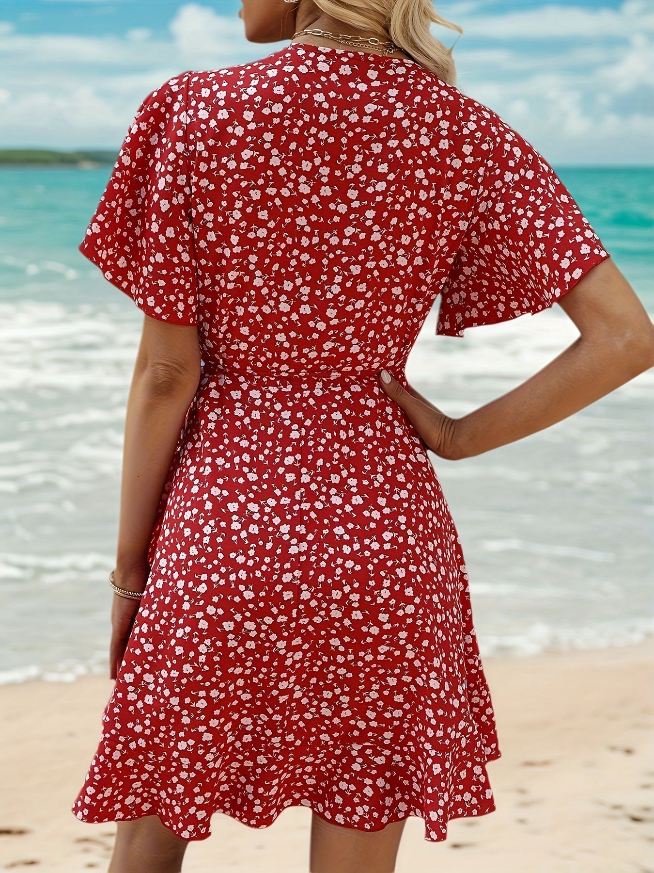 Lightweight Ladies' Summer Dress with Floral Print and Elegant Wrap Design
