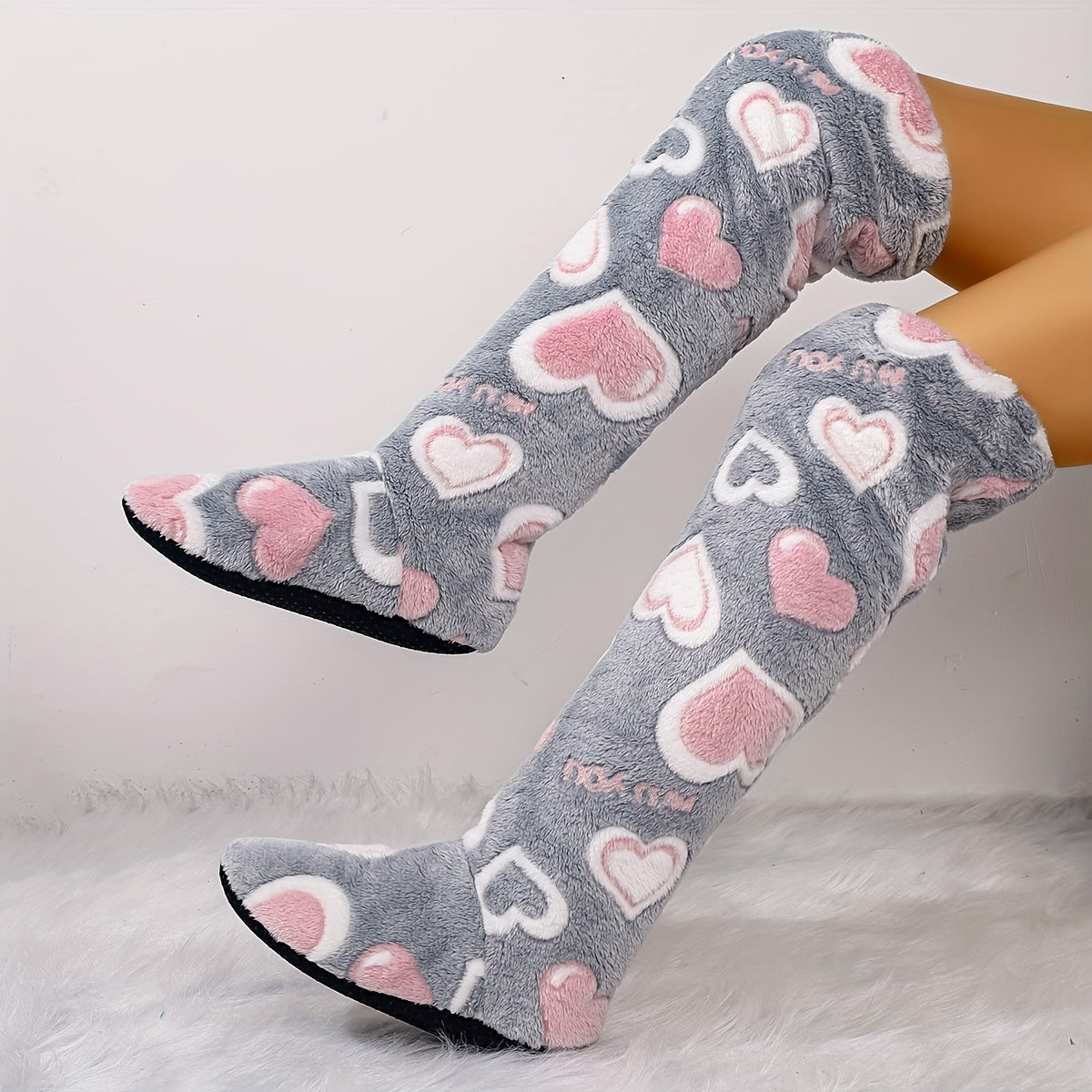 Soft Ladies Slippers with Heart Pattern for Comfortable and Quiet