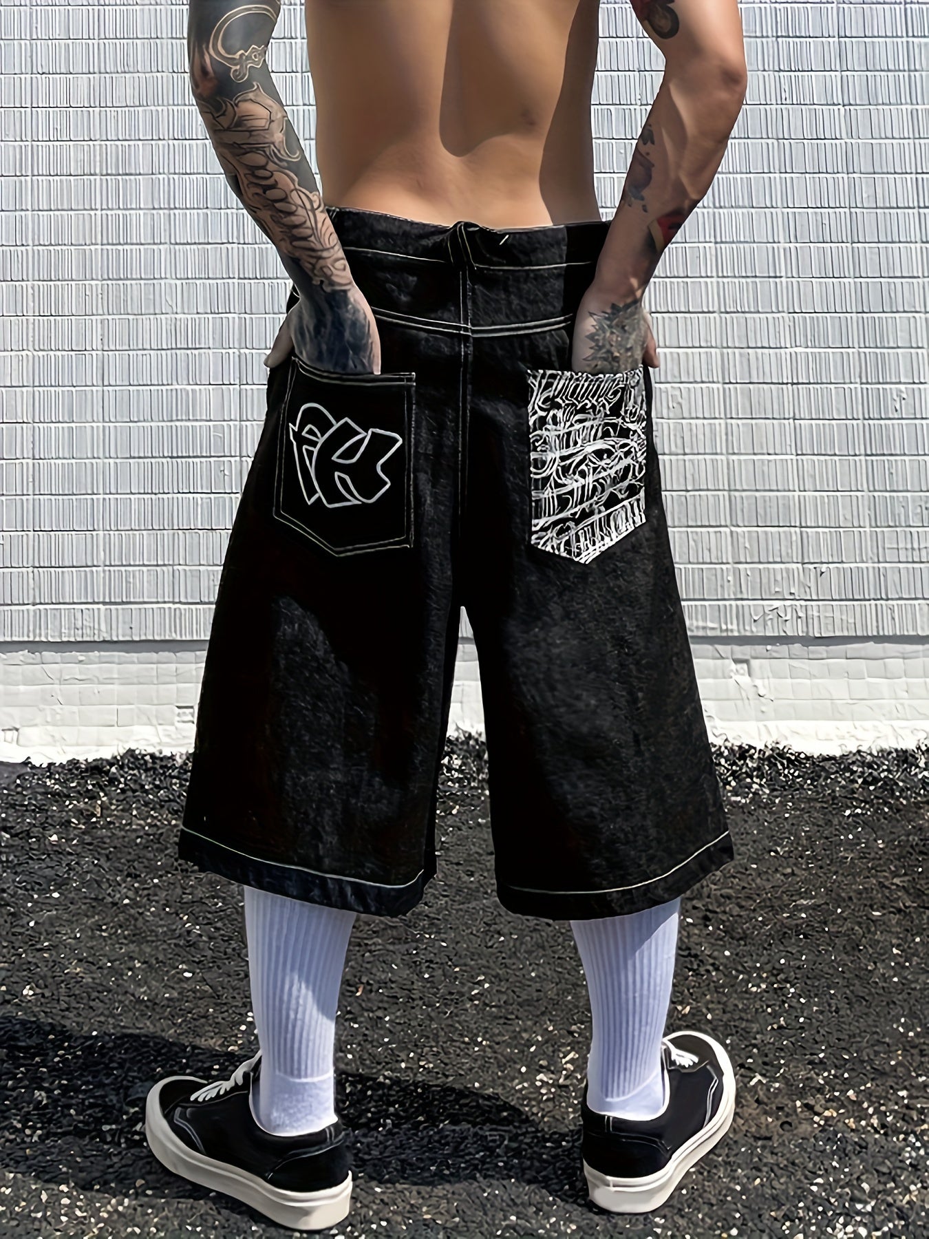 Casual Bermuda Denim Shorts for Loose Fit with Stylish Floral Embroidery