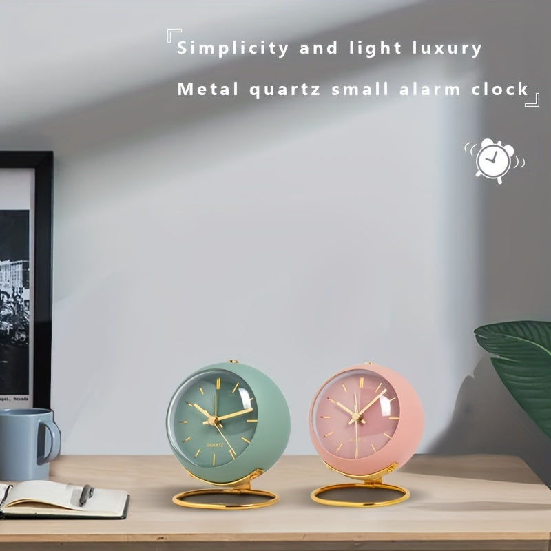 Clock Nordic Silent Desk for Luminous Hands & Metal Frame