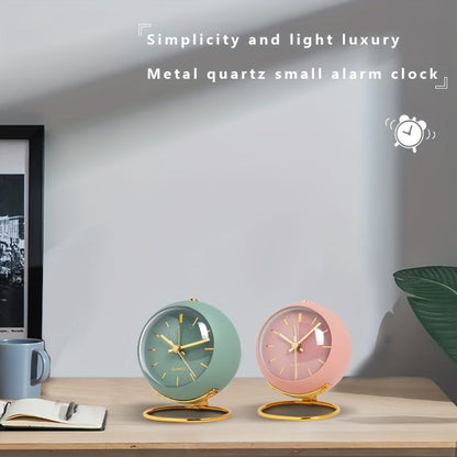 Clock Nordic Silent Desk for Luminous Hands & Metal Frame