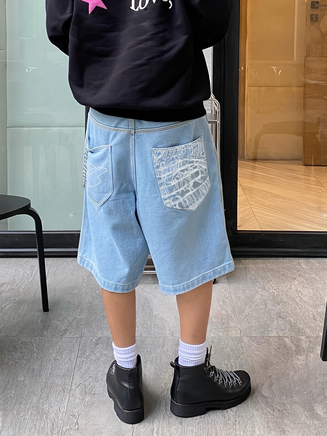 Casual Bermuda Denim Shorts for Loose Fit with Stylish Floral Embroidery