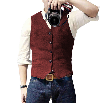 Timeless Men's Gilet with Comfortable Fit and Versatile Style