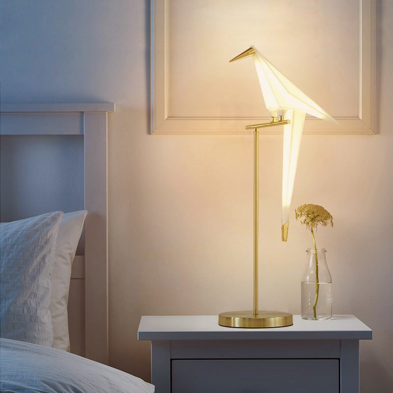 Table Lamp Origami Birdy with Cozy Warm Light and Modern Wing Design