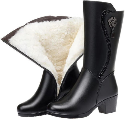 Boots with Ladies' Winter Faux Fur Lining for Waterproof Non-Slip Ankle Boots for Cold Days