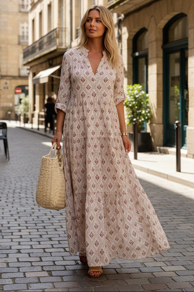 Elegant Maxi Dress with Fluid Fit for Stylish Summer Days