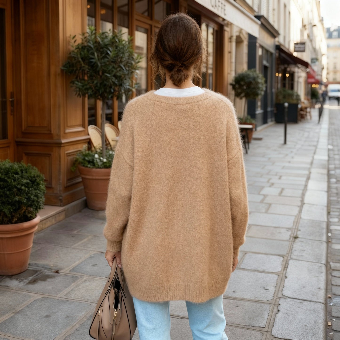 Oversized Women's Cardigan with Button Closure and Soft Knit Texture