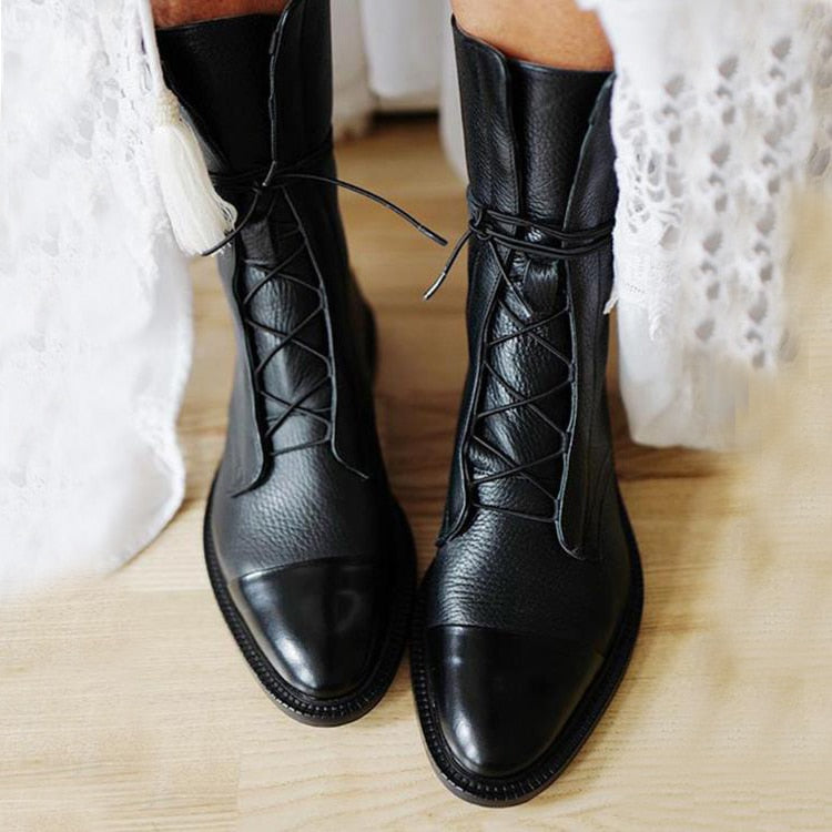 Boots with Ladies' Leather Ankle Lace-Up for Timeless and Comfortable