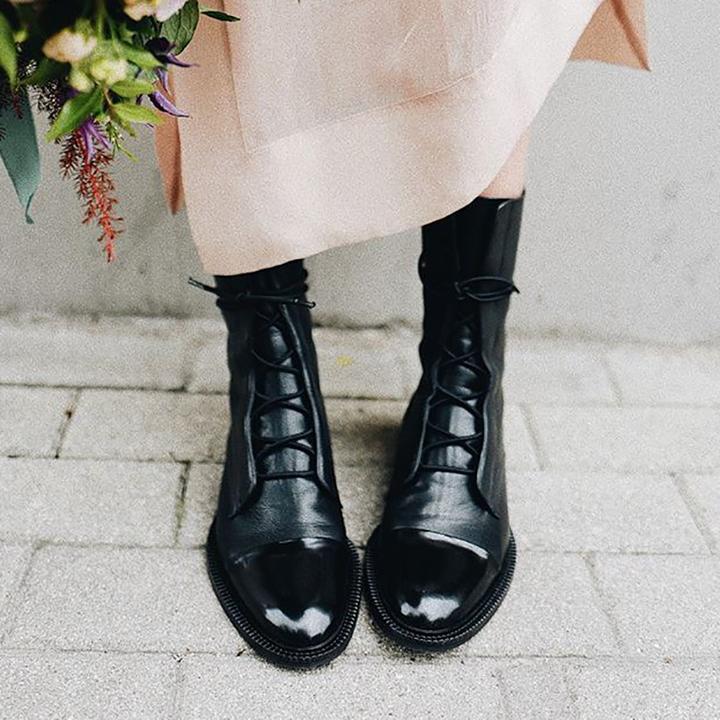 Boots with Ladies' Leather Ankle Lace-Up for Timeless and Comfortable