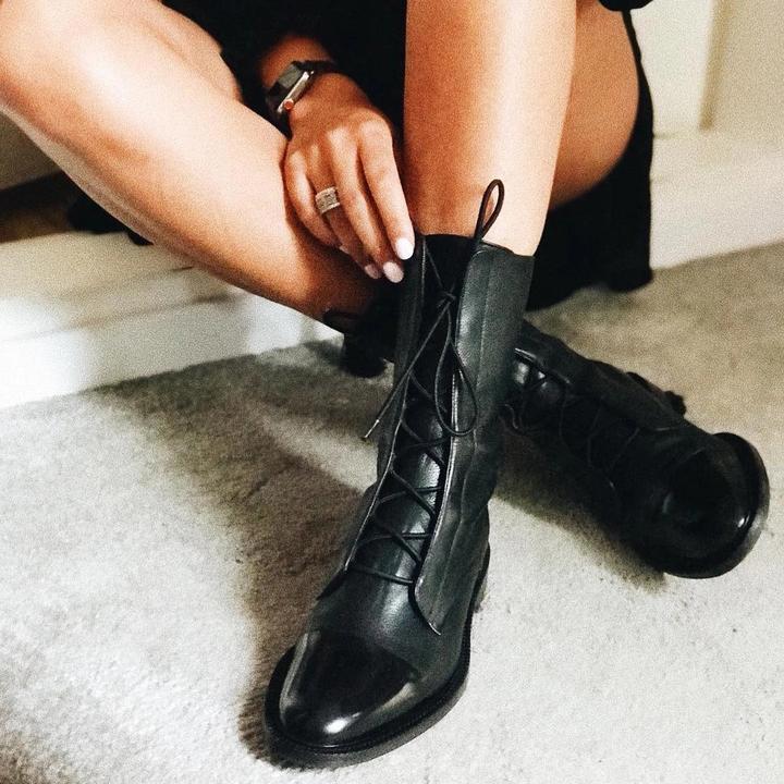 Boots with Ladies' Leather Ankle Lace-Up for Timeless and Comfortable