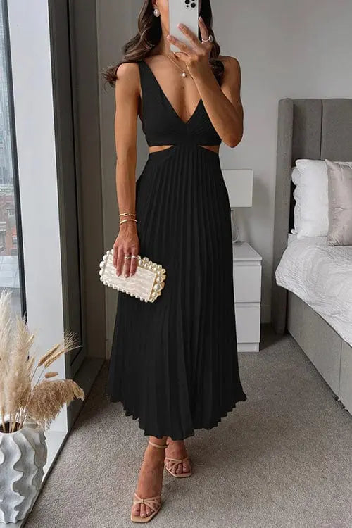 pleated dress feminine
